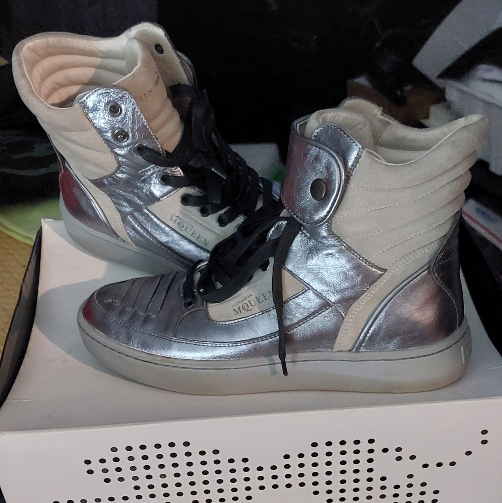 Alexander McQueen Silver and Cream High-Top Sneakers